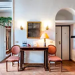Trinità dei Monti Charming Apartment